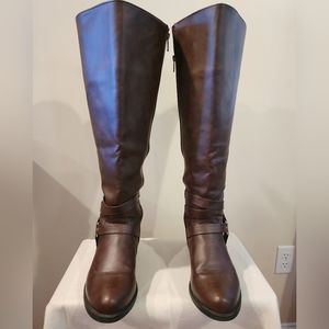 Great Condition, Wide Knee High Boots